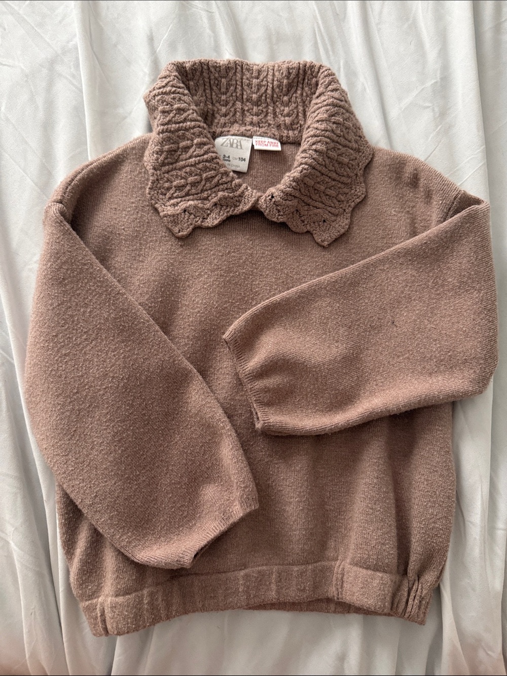 ZARA Mauve Knit Sweater with Textured Scallop Collar